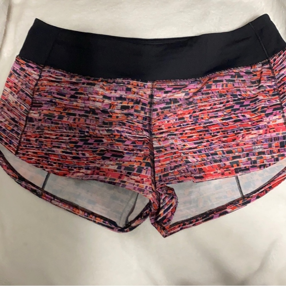 Lululemon Speed Up Low Rise Shorts - 2.5"